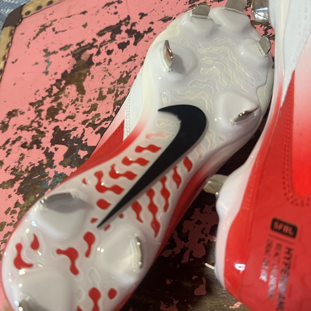 NIKE Hyperdiamond 4 Pro Metal Women’s Softball Cleats Sz 9 - Picture 12 of 12
